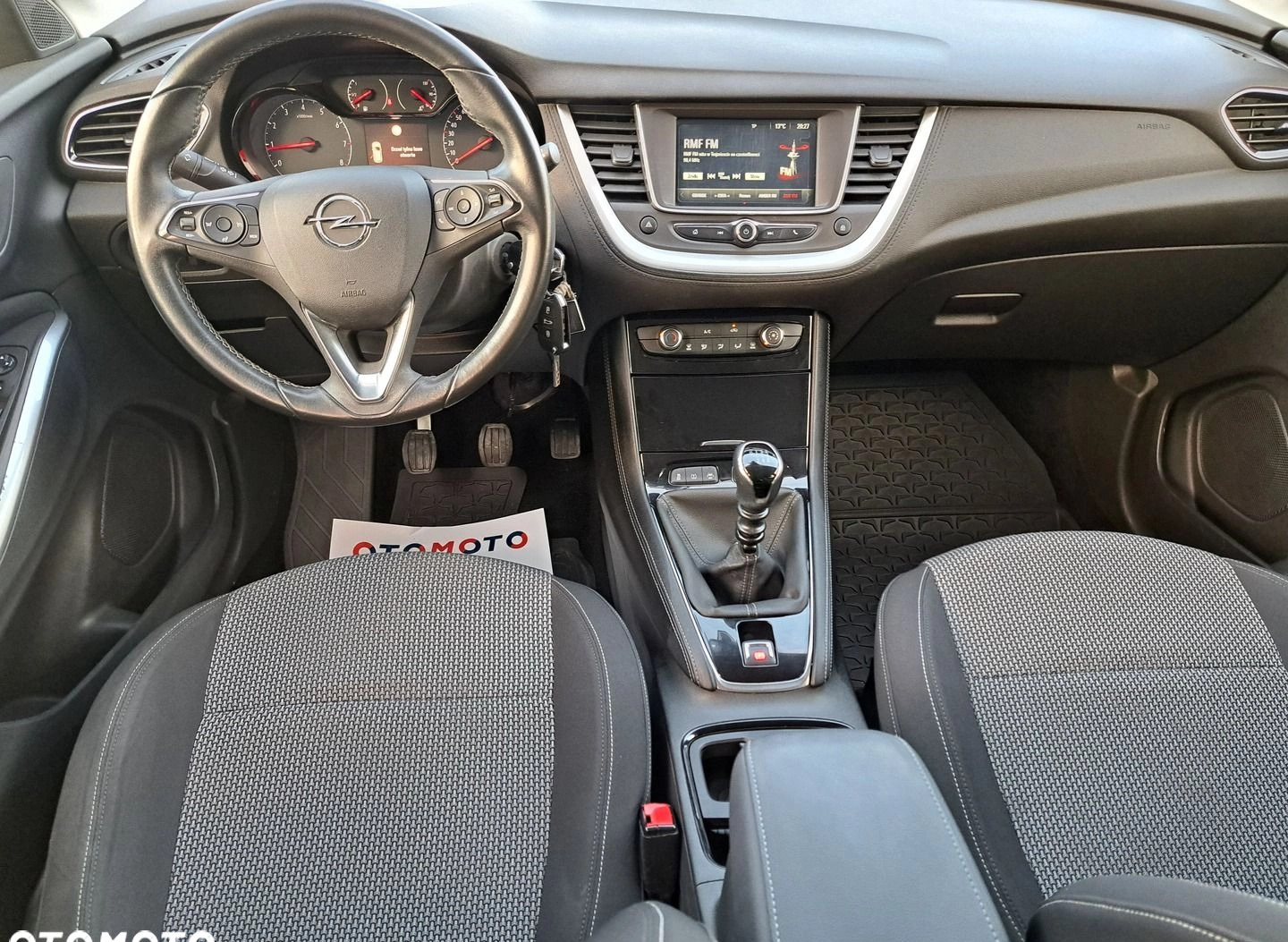Opel Grandland X cena 62900 przebieg: 106818, rok produkcji 2017 z Kościerzyna małe 191